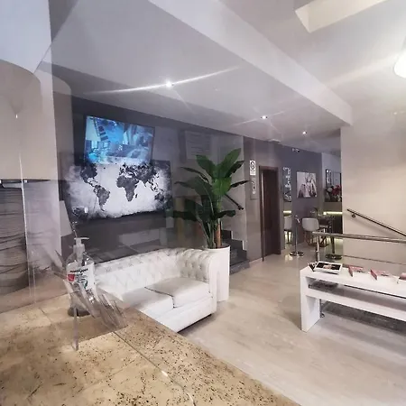 Ares Hotel 3*