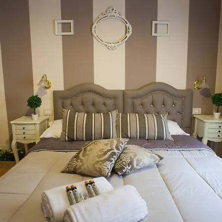 Ares Hotel Milán