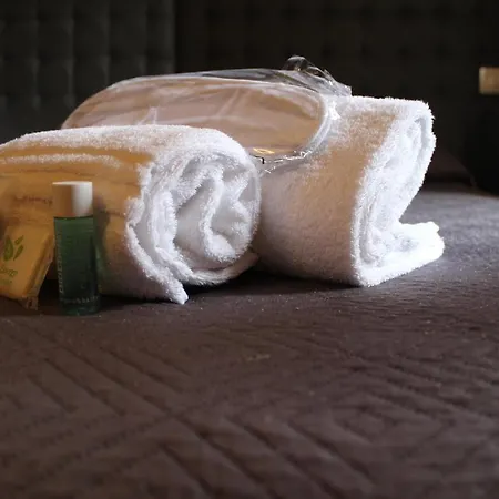 Ares Hotell
