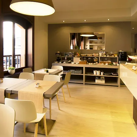Hotell Ares 3*