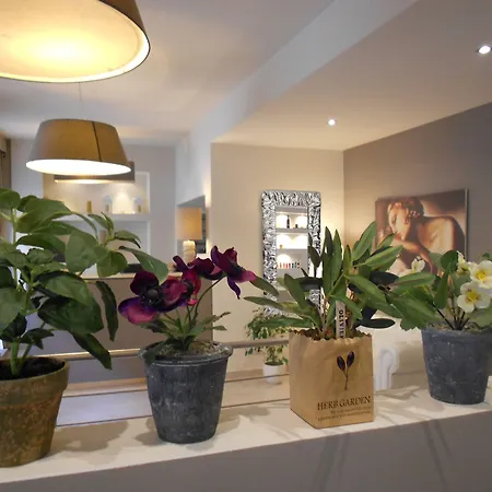 米兰战神酒店 3*