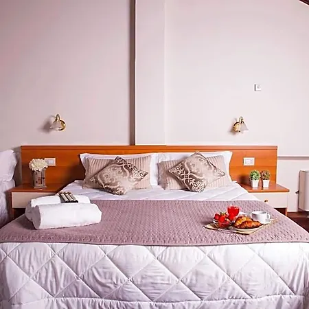 Hotel Ares