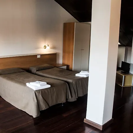 Ares Hotel